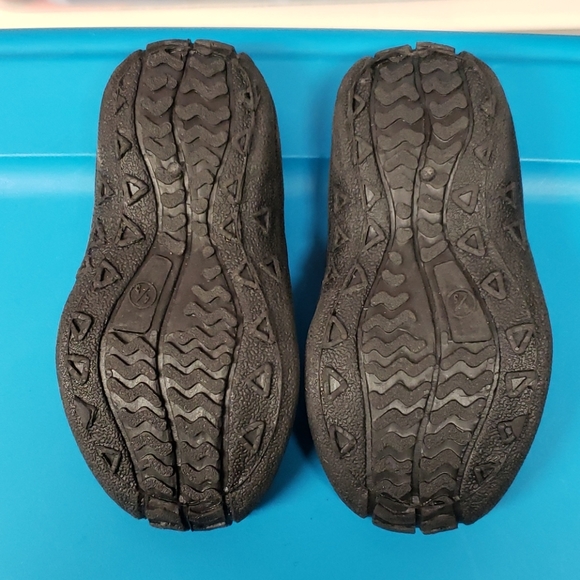 Swim Shoe - Picture 3 of 4